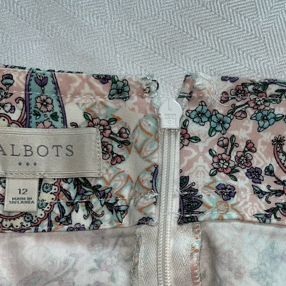 Talbots Multi Colored Paisley Skirt With Pockets Size 12 - Picture 10 of 10